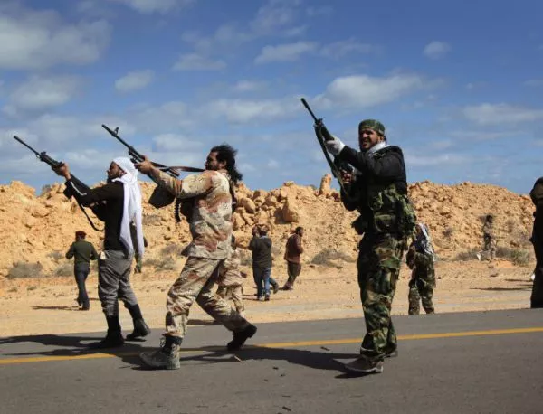 Въоръжени фракции в Либия подписаха примирие, ще формират правителство