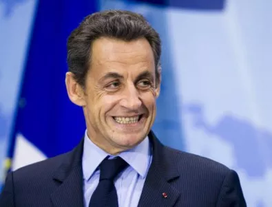 Разследват дясната ръка на Саркози за подкупи