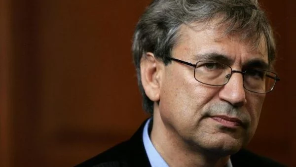 Орхан Памук: Ердоган води страната към гражданска война