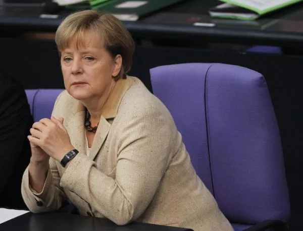 Меркел настоя Великобритания да остане в ЕС