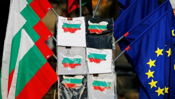 МФ се похвали: ЕК каза, че няма основание за процедура по прекомерен дефицит