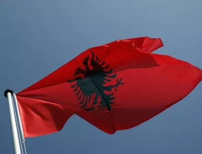 Намериха кола-бомба в резиденцията на албанския премиер