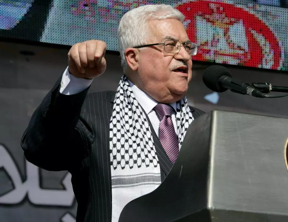 Палестинците на протест - искат оставката на президента Махмуд Абас