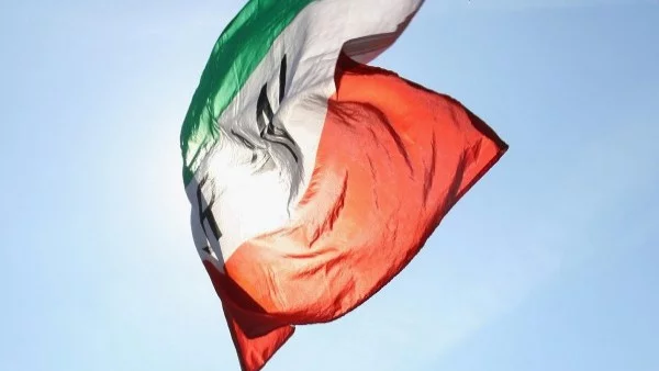 Иранският риал с нов рекорден спад към долара