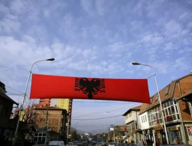 Тирана: Подкрепяме 