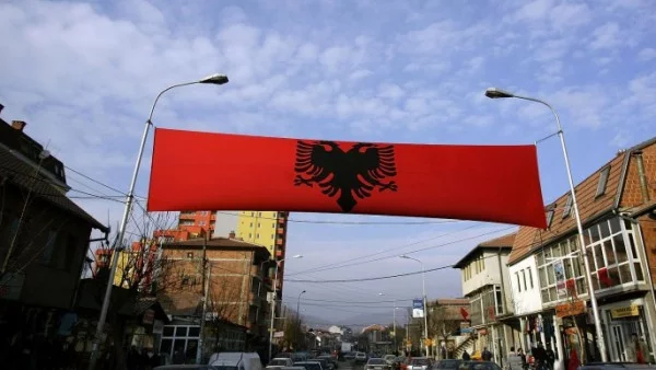 Хиляди албански студенти на протест заради високи такси за обучение