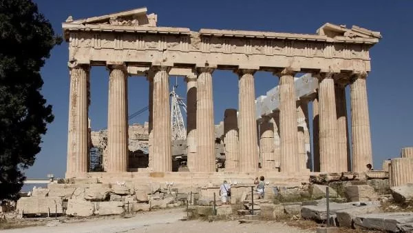 След Нова година се очаква да тръгне новата обществена гръцка телевизия