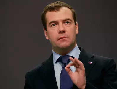 Медведев заплаши американски сенатор заради 