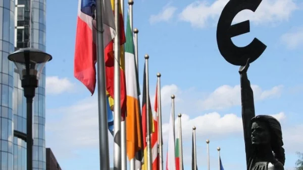 ЕС наложи санкции на 21 руснаци и украинци, свързани с референдума в Крим 