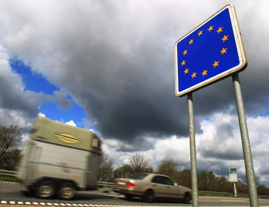 Страните от ЕС да отварят границите координирано, поиска Париж  