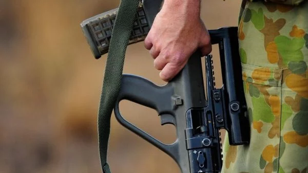 Полша ще изпраща оръжия на Украйна