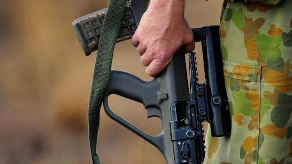 Литва връща задължителната военна служба