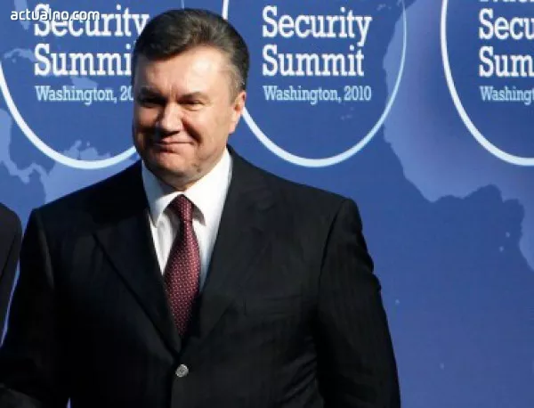 Петицията за импийчмънт на Янукович е подписана от 100 000 души