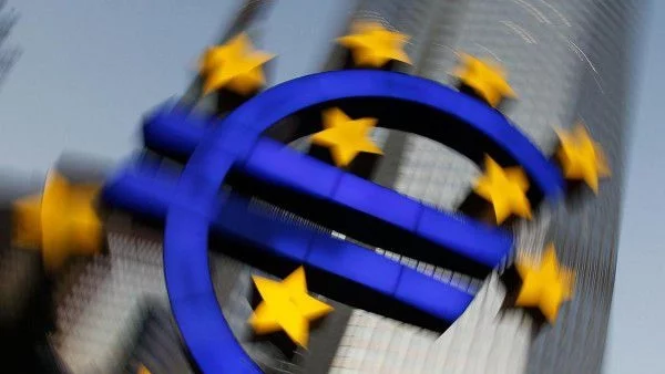 Близо половината италианци не искат да са в еврозоната