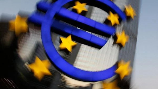 ЕЦБ: Нито една държава кандидат за еврозоната не отговаря на критериите