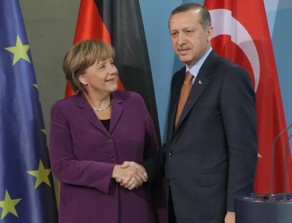 Меркел поздрави Ердоган за победата 