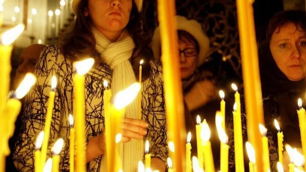 Хората с активен религиозен живот са по-щастливи, сочи проучване