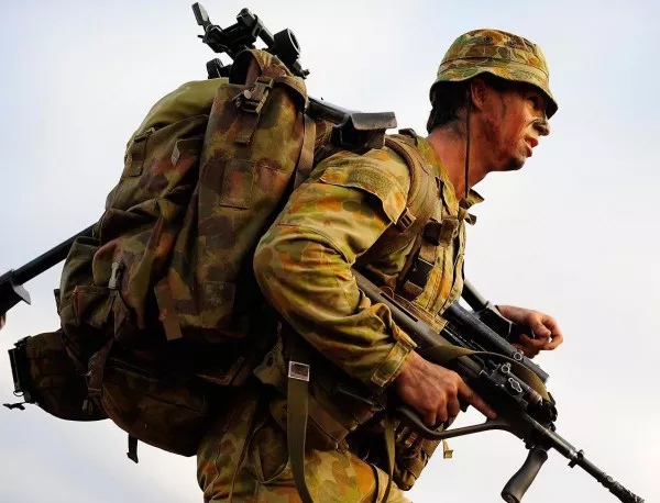 НАТО оставя 12 хил. войници в Афганистан