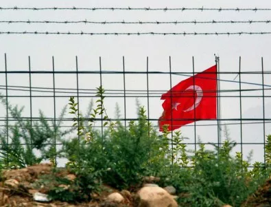 Турция е загрижена за татарското малцинство в Крим