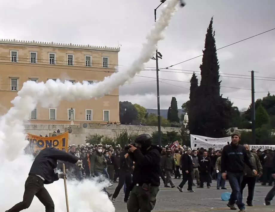 МВнР:Стачка ще блокира Атина, Пирея и Елевсина