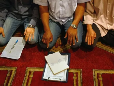 Дипломати от арабски страни дойдоха за петъчната молитва в столичния 