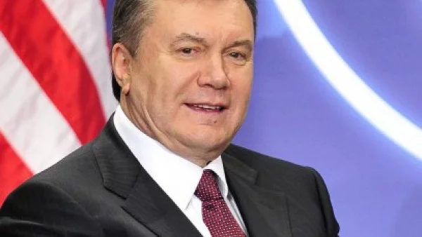 Янукович призова за диалог, украинската опозиция готви големи протести 