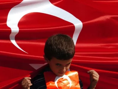 Турция затяга държавния контрол върху съдебната система