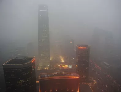 Пекин ограничава продажбите на коли заради замърсяването 