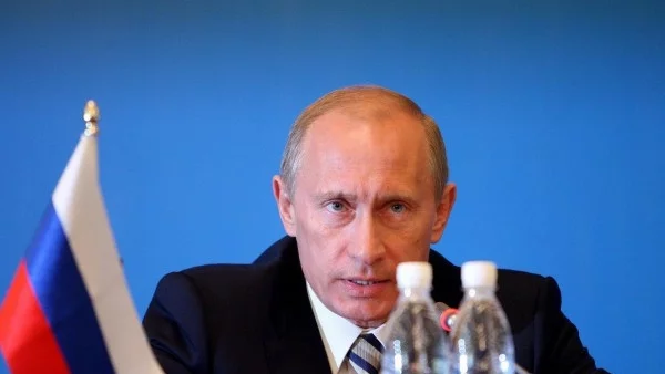 Путин не давал съвети на Янукович, Оланд иска индивидуални санкции за украински политици
