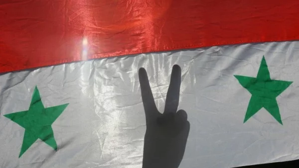 Подновиха изнасянето на сирийските химически оръжия