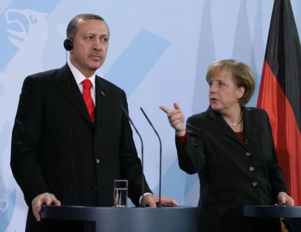 Ердоган призова турците в Германия да не гласуват за Меркел*