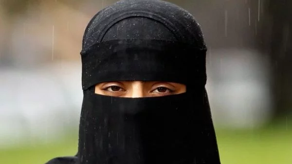 Осъдиха млада американка, помагала на „Ислямска държава“