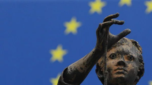 S&P промени перспективата пред рейтинга на ЕС на "негативна"