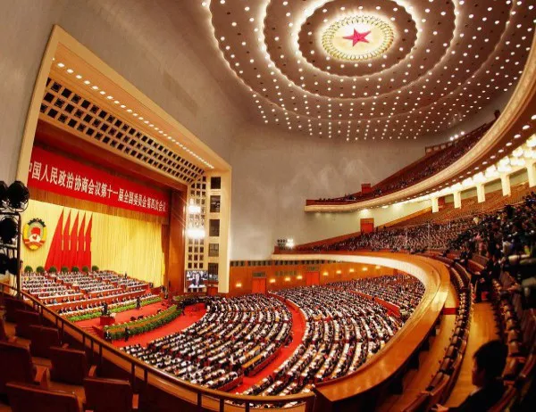 Китайската компартия предлага премахване на ограниченията за президентския мандат 
