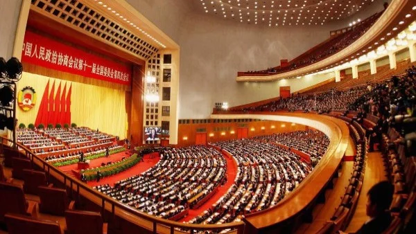 Китайската компартия предлага премахване на ограниченията за президентския мандат 