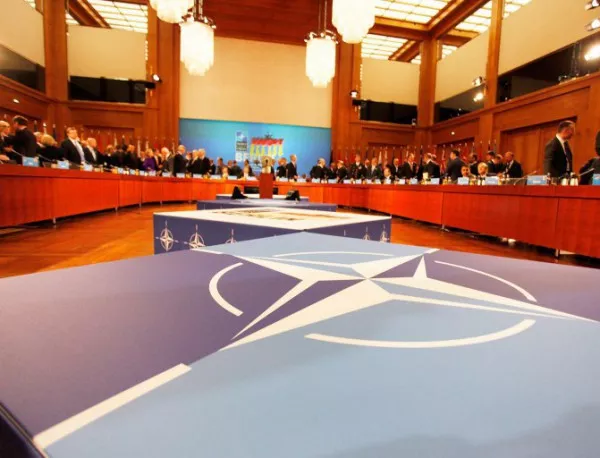 НАТО преустанови сътрудничеството си с Русия