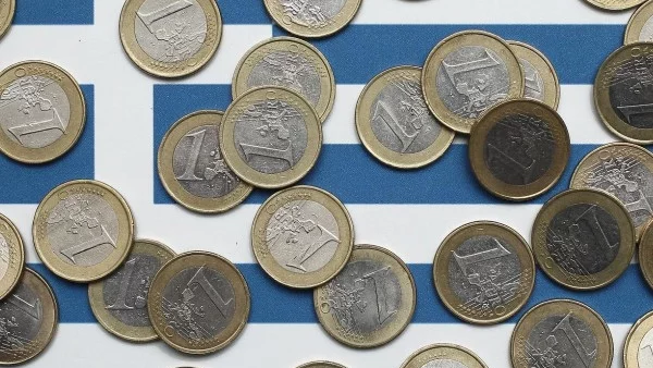 Гърция започна проверка на влоговете над 100 хил. евро