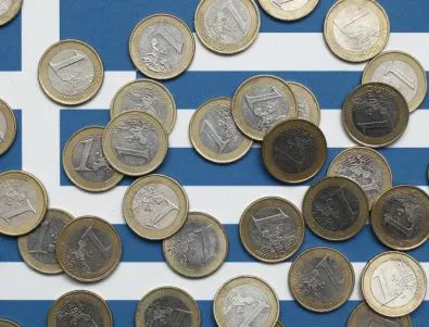Временно се спира приемането и изплащането на парични преводи от Гърция