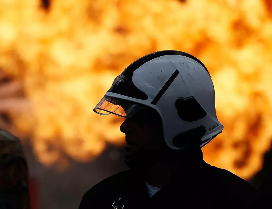 Огромен пожар във фабрика в мексиканския град Тихуана (ВИДЕО)