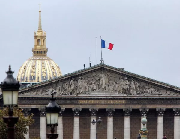 Франция отбелязва Деня на бастилията 