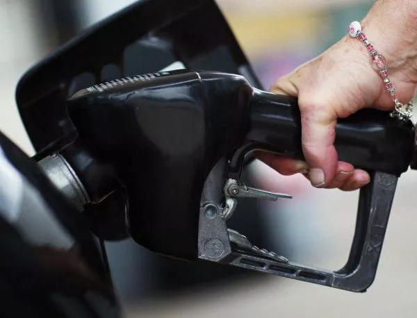 "Лукойл" продава бензиностанциите си в Естония