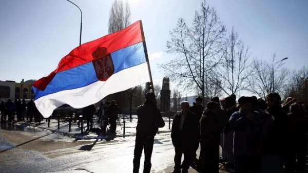 Протестите срещу Вучич в Сърбия остават все така силни