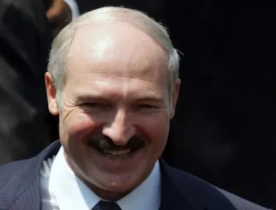 Лукашенко печели, макар и не с 99%