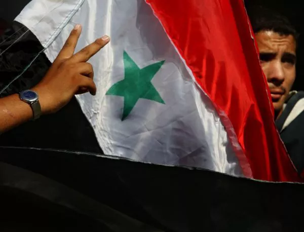 Сирийската опозиция призова за регионален съюз срещу Русия и Иран