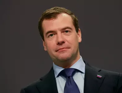 Неофициално: Медийни твърдения, че синът на Медведев е изгонен от САЩ