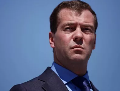 Медведев: Личната слабост на Янукович обрече украинците на по-големи страдания