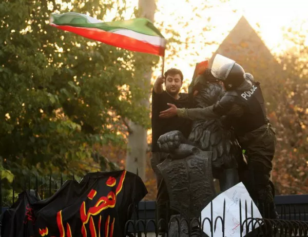 Демонстрациите в Иран - много повече от негодувание срещу високите цени