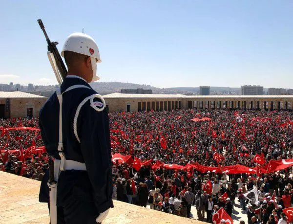 Турция няма да допусне атака по "Ислямска държава" от "Инджирлик"