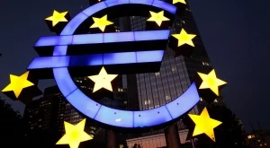 Еврозоната обратно в дефлация 