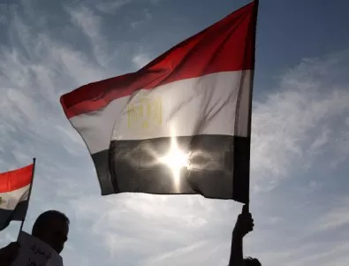 Взрив до президентството в Египет уби един и рани трима